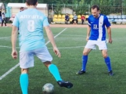 Алуштинцы громят всех соперников в «мини» Чемпионате Ялты