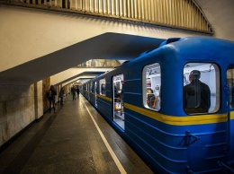 Киевский метрополитен может потерять 100 вагонов из-за долгов перед "Укррослизингом"