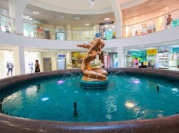 Возвращение «Купальщицы»: в Ялте открылся торговый центр «Фонтан», вернувший городу любимую скульптуру