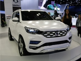 Концепт SsangYong LIV-2 - Внедорожник в белом