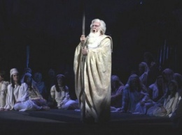 Национальная опера начнет октябрь "Моисеем", а закончит итальянскими комическими операми