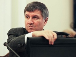 Аваков планирует изменить в законе 8 пунктов, чтобы наказывать за оскорбление полицейского