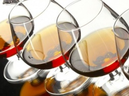 Крымчане экономят на ресторанах и алкоголе