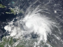 На Ямайке, Гаити и Кубе проходит эвакуация из-за надвигающегося урагана "Мэтью"