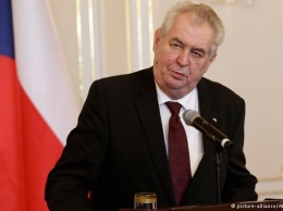 Президент Чехии предлагает отправлять экономических мигрантов в Африку