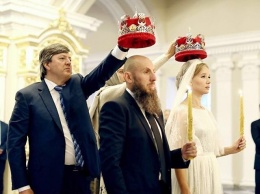 Ксения Собчак опубликовала фотоснимок со свадьбы Владимира Кехмана и Иды Лоло