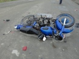 На Кировоградщине мотоцикл столкнулся с мопедом