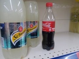 В одесском супермаркете продают надпитую Кока-Колу и надкушенные пряники (ФОТО)