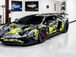 Для Lamborghini Aventador придумали «бычий камуфляж»