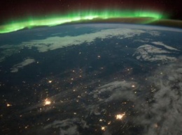 NASA показало, как выглядит северное сияние из космоса