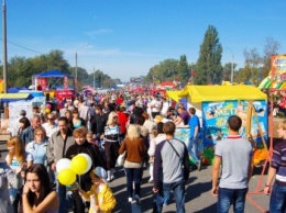 На Покровской ярмарке запорожцев будут бесплатно кормить кулишом и куриными крылышками