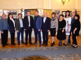 В Верховной Раде Украины открылась выставка о Каменском
