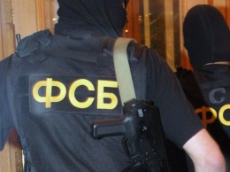 ФСБ пришла с обыском к активисту крымскотатарского движения в Феодосии