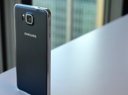 Компания Samsung готовит сюрприз для поклонников стиля (ФОТО, ВИДЕО)
