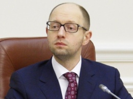 Яценюк поручил штрафовать российские суда за заходы в порты Крыма