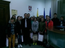 Дети воинов АТО поехали учиться в Литву