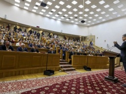 М. Грушевский еще в начале ХХ в. назвал украинцев народом западной культуры - П.Порошенко