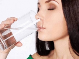 Чрезмерное питье воды может быть вредно для организма