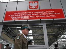 На польской границе в очередях стоят 600 автомобилей