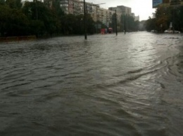 ГСЧС: В Одессе потоп, а в области - ураган