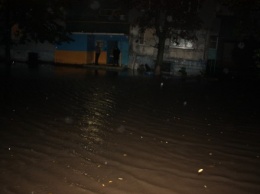 Из-за непогоды затопило улицы городов в Кировоградской области
