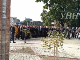 Памятник жертвам Холокоста открыли в Ужгороде