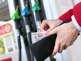 Севастопольцам продают самый дорогой бензин в Южном федеральном округе