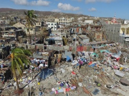 Гаити терпит бедствие: Голод, холера и разрушения