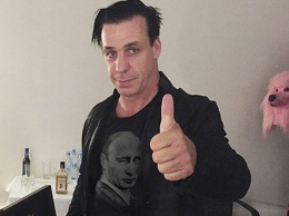 В России выйдет сборник лирических стихов солиста Rammstein