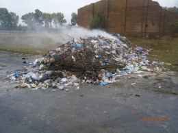В Хмельницкой обл. обнаружили примерно 20 т львовского мусора