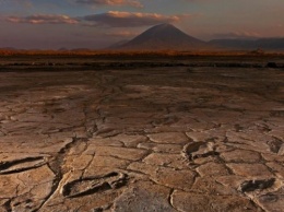 Вблизи африканского вулкана ученые обнаружили следы древних людей