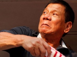 Скандальный президент Филиппин Дутерте передумал разрывать военное сотрудничество с США