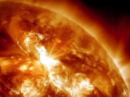 Ученые зафиксировали вспышку на Солнце высокого класса М