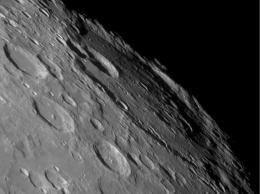Ученые рассказали об образовании 222 новых кратерах на поверхности Луны