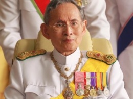 Умер король Таиланда, отец нации и почти полубог
