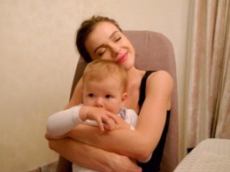 Елена Темникова показала маленькую дочь Александру