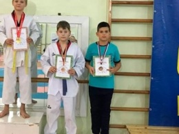 Макеевские спортсмены привезли награды с турнира по тхэквондо