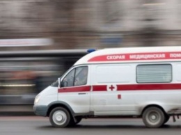 В Новосибирской области автобус столкнулся прицепом грузовика, погиб человек