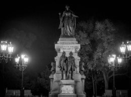 Памятник Екатерине II: восстановление исторической справедливости и излюбленное место прогулок горожан (ФОТО)