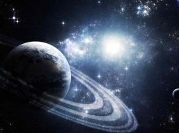 Ученые обнаружили планету с вращающимися в разные стороны кольцами