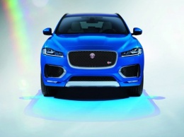 Jaguar тестирует свой обновленный кроссовер F-Pace SVR