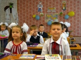 Школьники Мирнограда (Димитрова) уже в тепле, но еще не на каникулах
