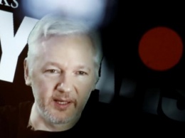 WikiLeaks: Эквадор отключил интернет Ассанжу после утечек о Клинтон и финансистах