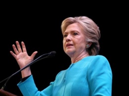 Заместитель госсекретаря США призвал ФБР рассекретить письма Клинтон