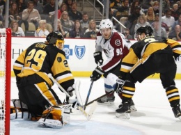 НХЛ: "Лавина" накрыла "Пингвинов" в овертайме