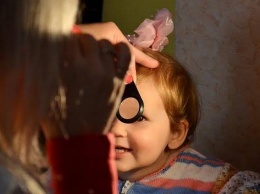 На Днепропетровщине медики проверили зрение более чем у 600 детей-сирот