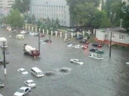 Из-за сильного ливня в Одессе подтопило некоторые улицы