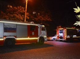 Севастопольские МЧСники ликвидировали пожар многоквартирного дома (ФОТО)