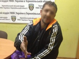 В Тернополе задержанный съел фото из паспорта