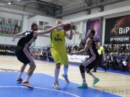 Одесские баскетболисты уверенно обыграли луцкий «Волыньбаскет»